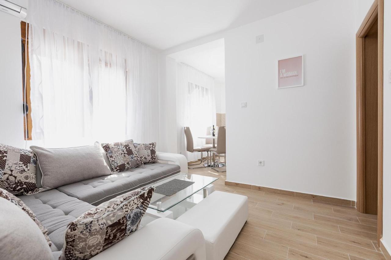 Muo Sea Front Apartments Kotor Luaran gambar
