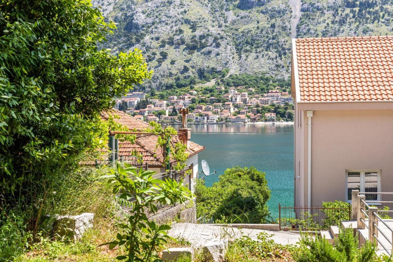 Muo Sea Front Apartments Kotor Luaran gambar
