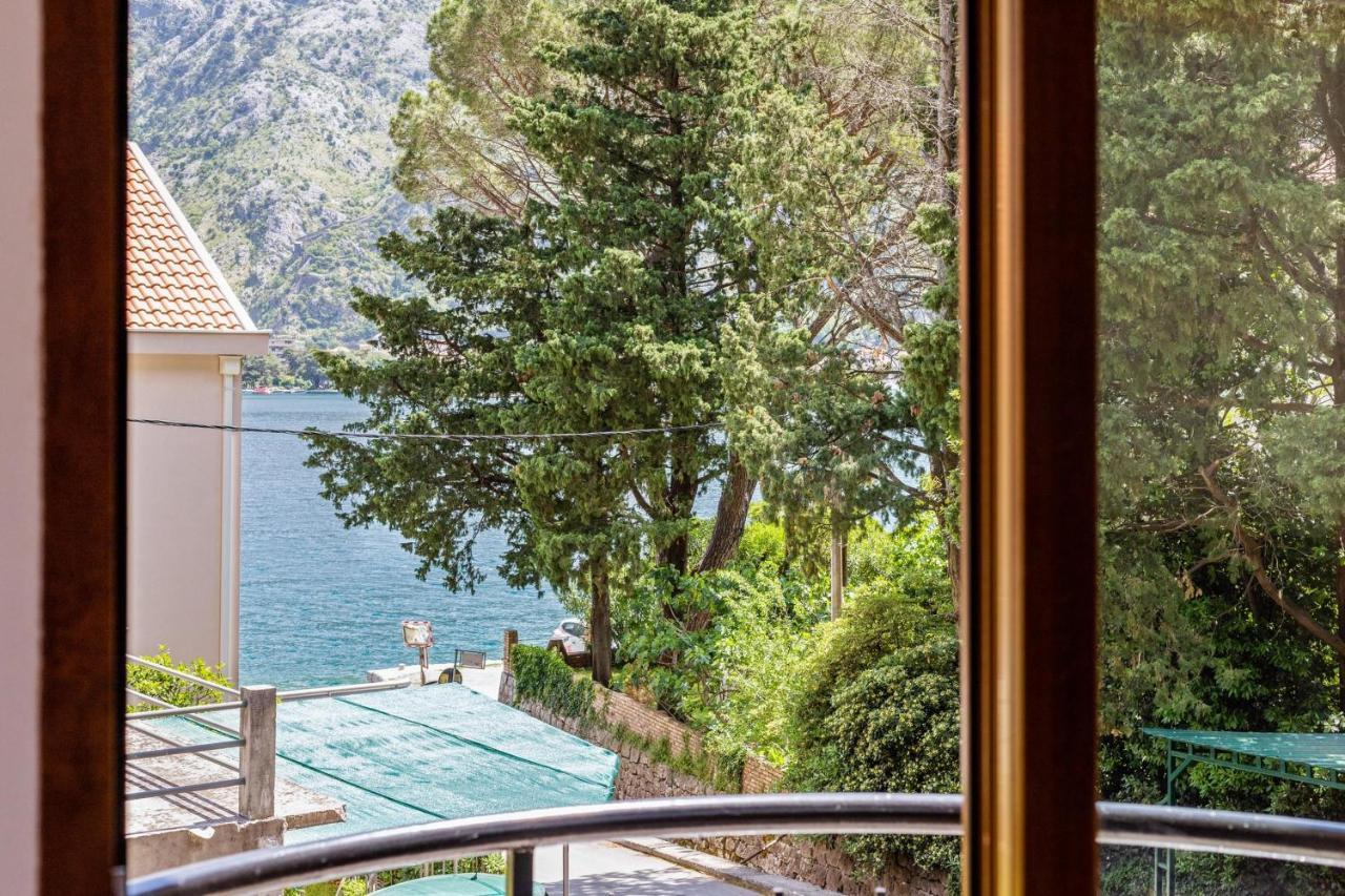 Muo Sea Front Apartments Kotor Luaran gambar
